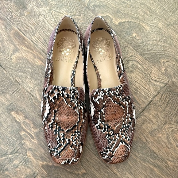 Vince Camuto Snake Print Flats - Brown and Black - Picture 7 of 7